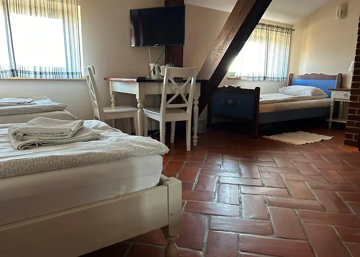 Folwark Milkowiec Farm stay *